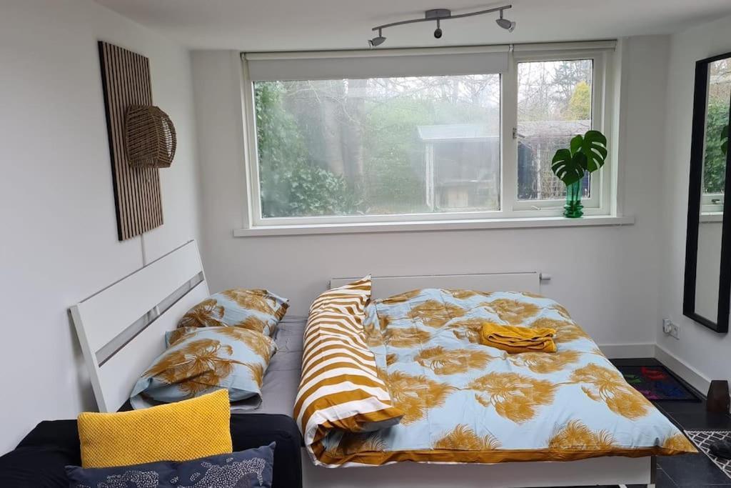 Tiny House Apartment *